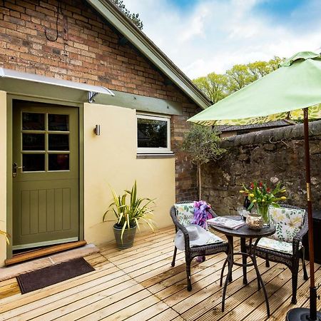 Coach House B & B アニック エクステリア 写真