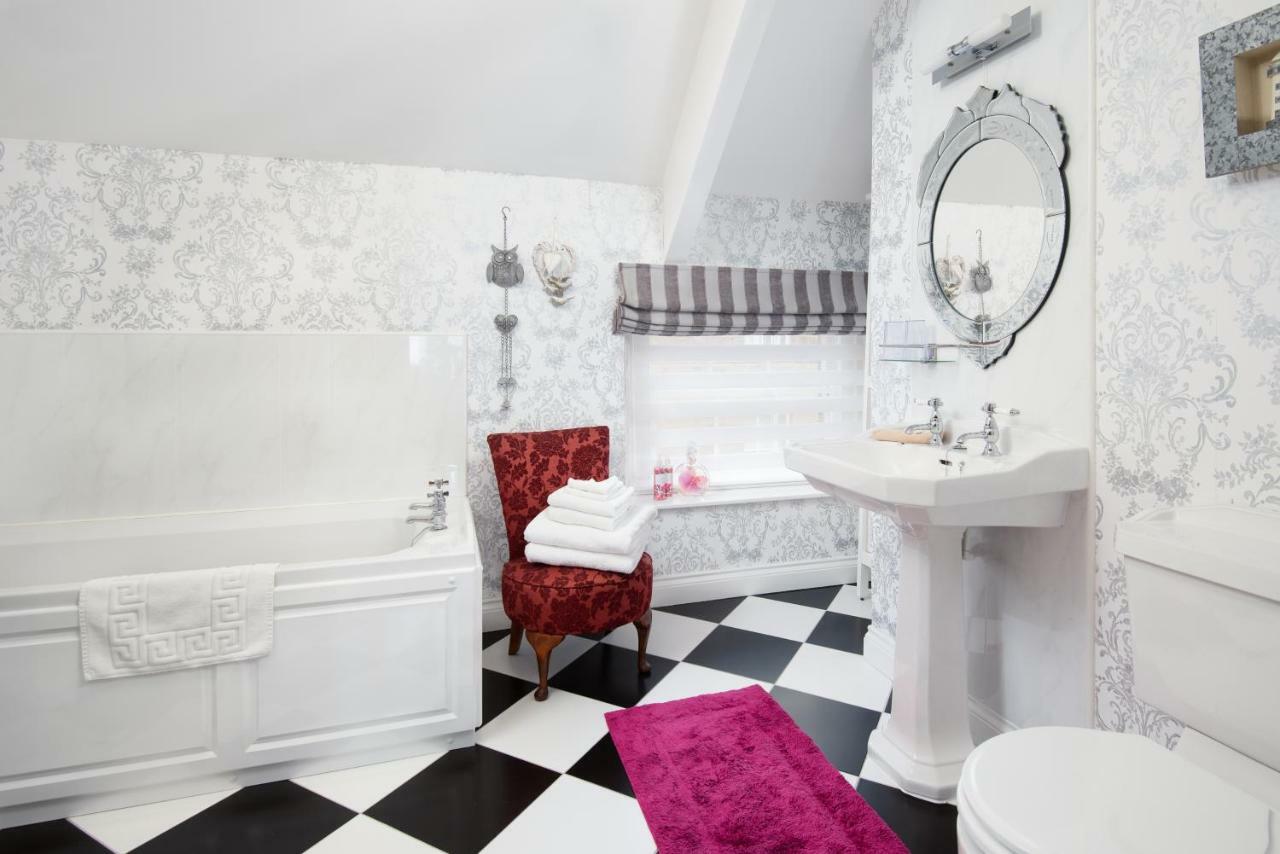 Coach House B & B アニック エクステリア 写真